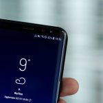 رموز تظهر على شاشة الهاتف